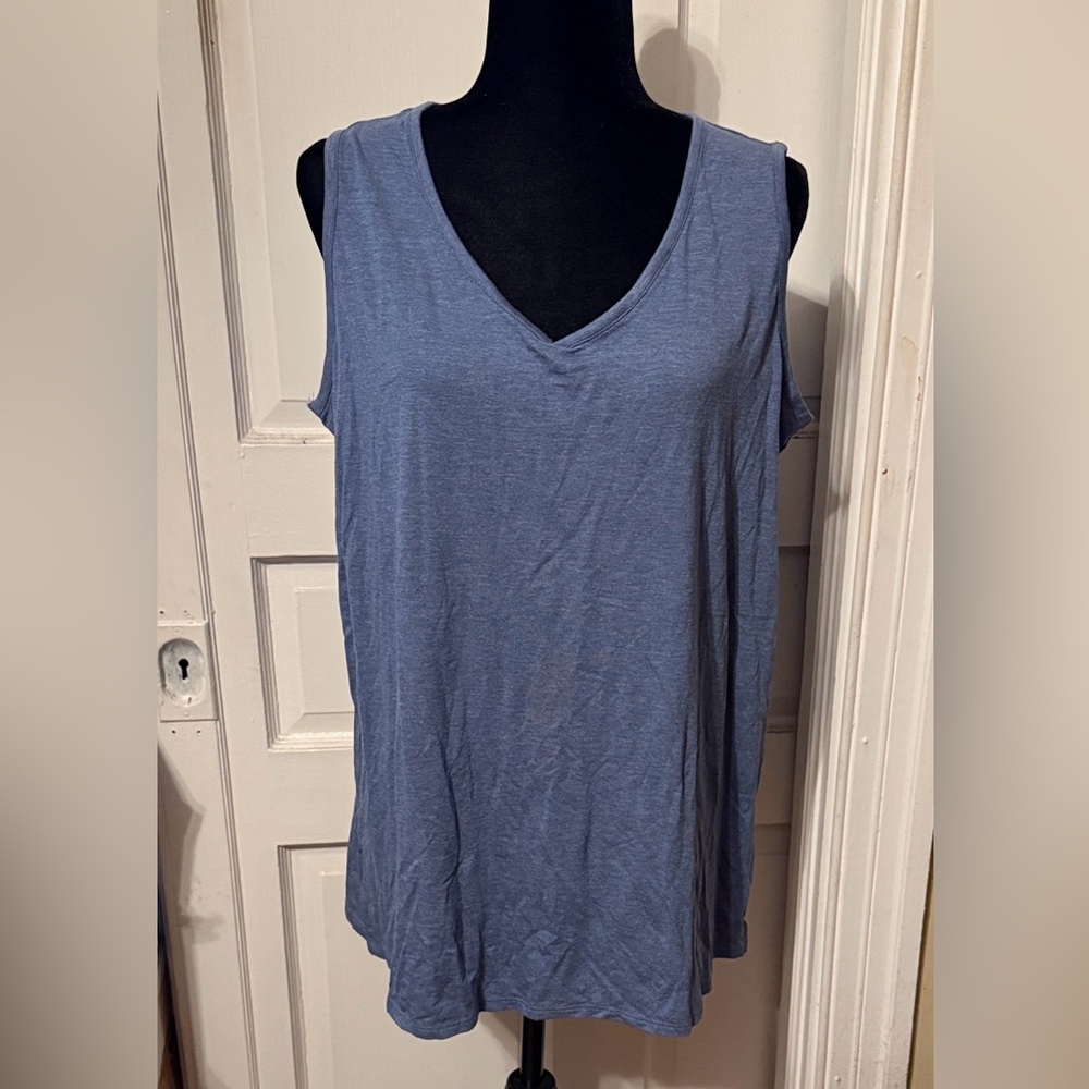 NWT Chico's Zenergy Soft Blue V-Neck Faux Button Back Tank Top